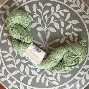 Willow Yarn Skein in Parakeet Linen Cotton Blend